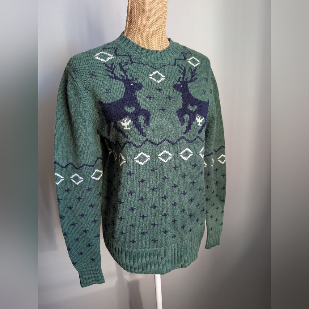 Vintage knit reindeer sweater